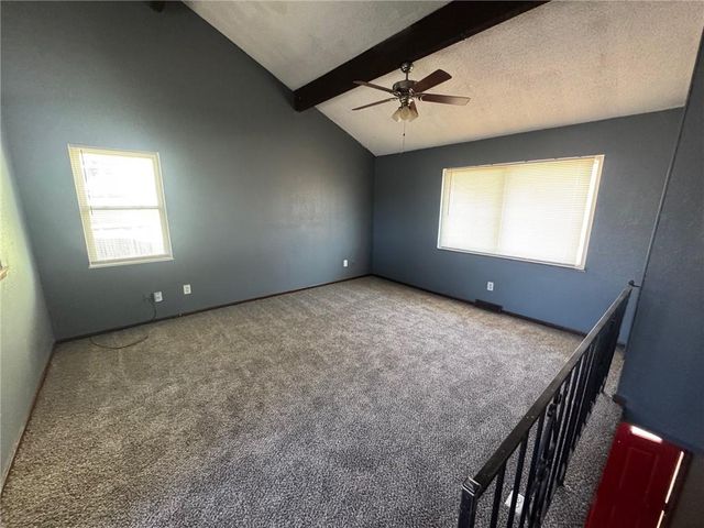 4020 HEDGES Avenue, Kansas City, MO 64133