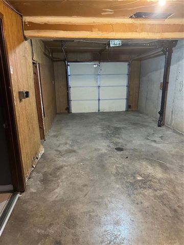 4020 HEDGES Avenue, Kansas City, MO 64133