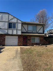 4020 HEDGES Avenue, Kansas City, MO 64133