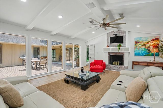 2 Senauki Lane, Savannah, GA 31411