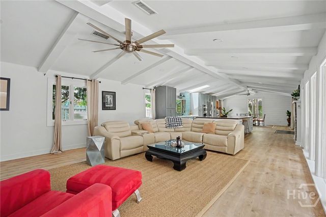 2 Senauki Lane, Savannah, GA 31411