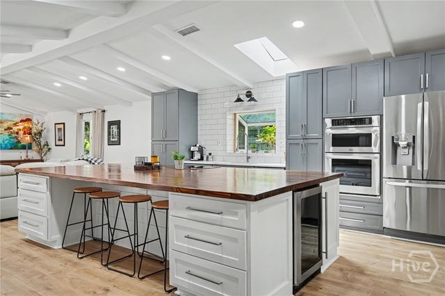 2 Senauki Lane, Savannah, GA 31411