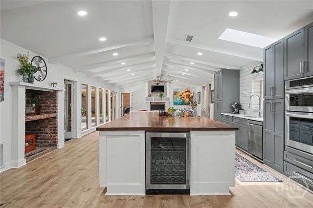 2 Senauki Lane, Savannah, GA 31411