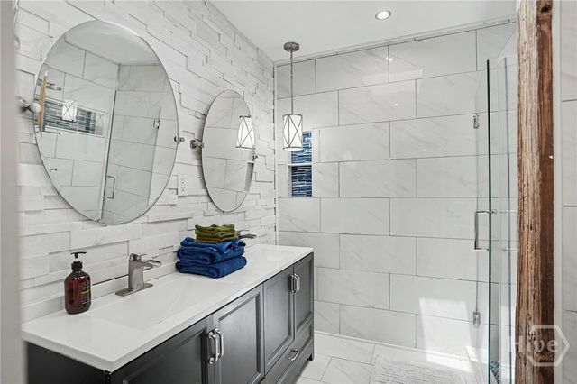 2 Senauki Lane, Savannah, GA 31411