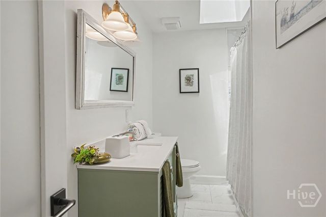 2 Senauki Lane, Savannah, GA 31411