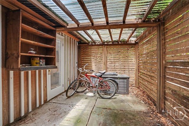 2 Senauki Lane, Savannah, GA 31411