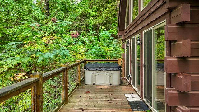 251 Cartertown Road, Gatlinburg, TN 37738