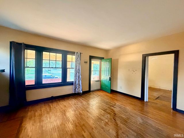 1104 Madison Avenue, Evansville, IN 47714