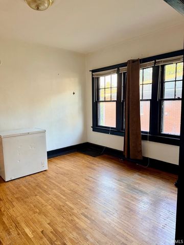 1104 Madison Avenue, Evansville, IN 47714