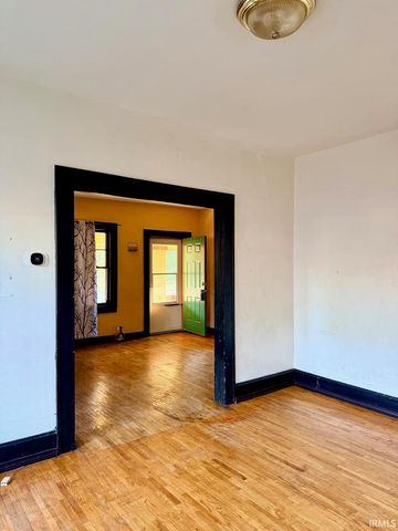 1104 Madison Avenue, Evansville, IN 47714