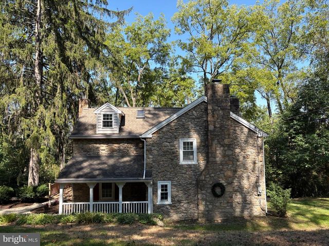 483 S WATER ST, Boyertown, PA 19512