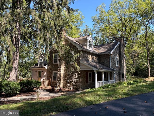 483 S WATER ST, Boyertown, PA 19512