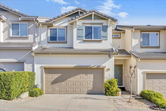 219 Bridle Point Cir, Copperopolis, CA 95228