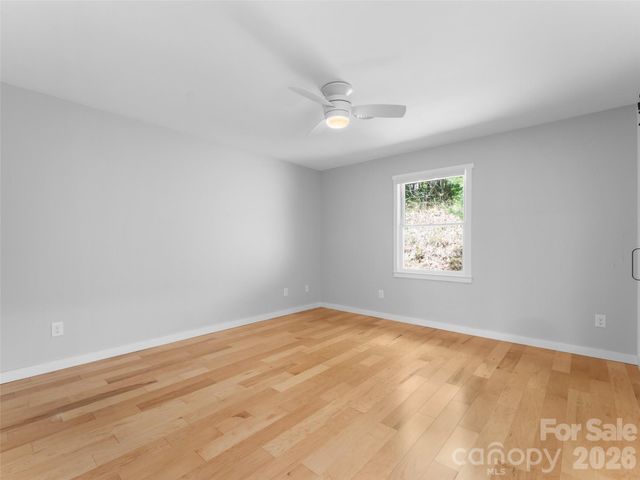 90 Cheestoonaya Way, Brevard, NC 28712