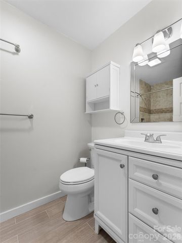 90 Cheestoonaya Way, Brevard, NC 28712