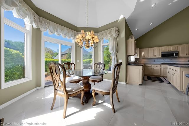 2531 Cedar Brook Court, Rochester Hills, MI 48309