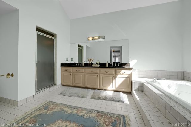 2531 Cedar Brook Court, Rochester Hills, MI 48309