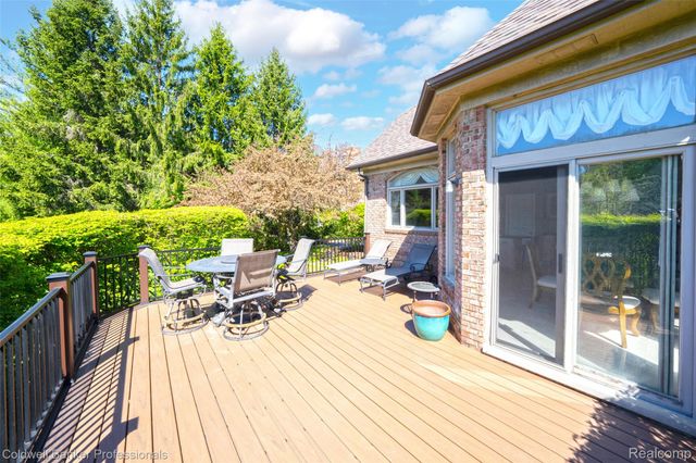 2531 Cedar Brook Court, Rochester Hills, MI 48309