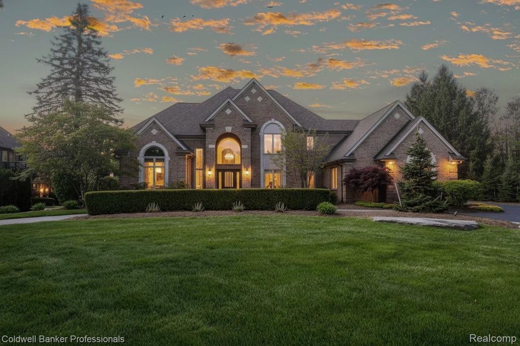 2531 Cedar Brook Court, Rochester Hills, MI 48309