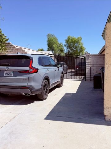 5855 Bolivar, Riverside, CA 92505