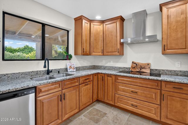 10439 N 64th Street, Paradise Valley, AZ 85253