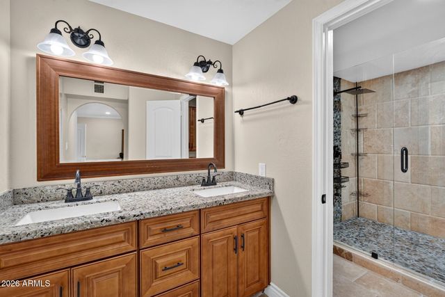 10439 N 64th Street, Paradise Valley, AZ 85253