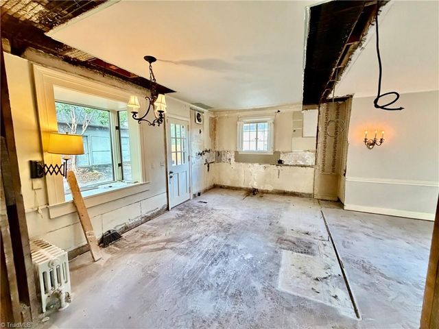 812 Dover Road, Greensboro, NC 27408