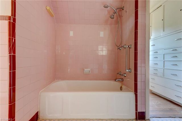 812 Dover Road, Greensboro, NC 27408
