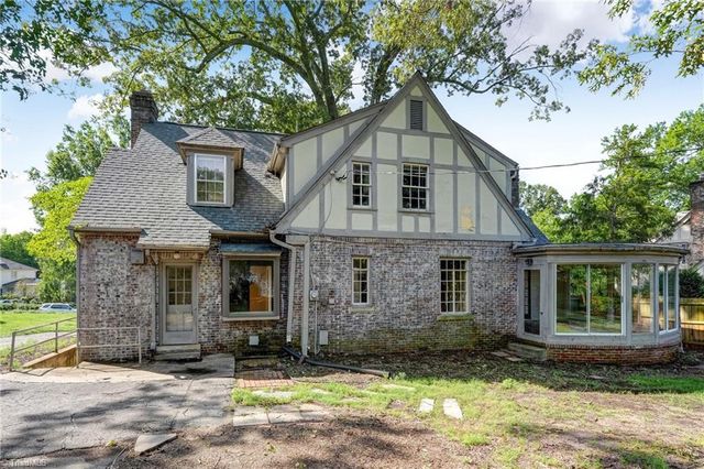 812 Dover Road, Greensboro, NC 27408