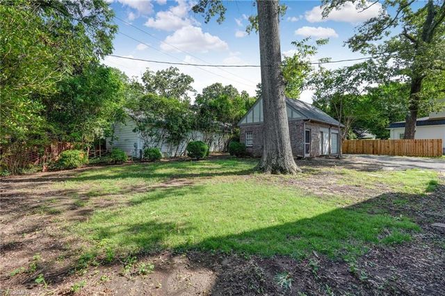 812 Dover Road, Greensboro, NC 27408