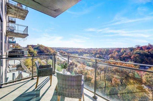 701 Ridge Hill Boulevard 9C, Yonkers, NY 10710