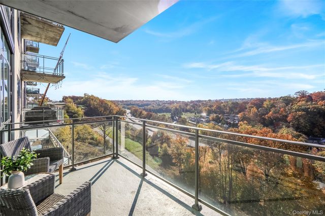 701 Ridge Hill Boulevard 9C, Yonkers, NY 10710