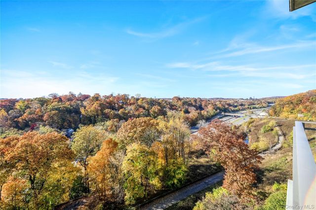 701 Ridge Hill Boulevard 9C, Yonkers, NY 10710