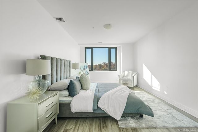 701 Ridge Hill Boulevard 9C, Yonkers, NY 10710