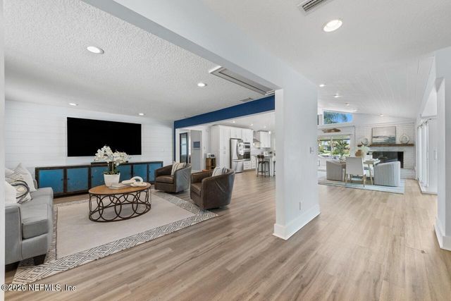 14603 PLUMOSA Drive, Jacksonville, FL 32250