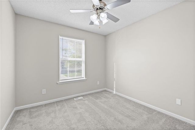 9100 NE 116th Terrace, Kansas City, MO 64157