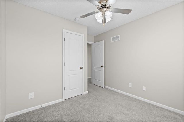 9100 NE 116th Terrace, Kansas City, MO 64157