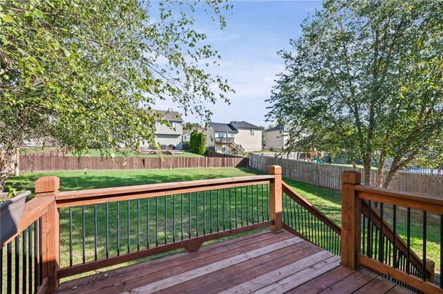 9100 NE 116th Terrace, Kansas City, MO 64157