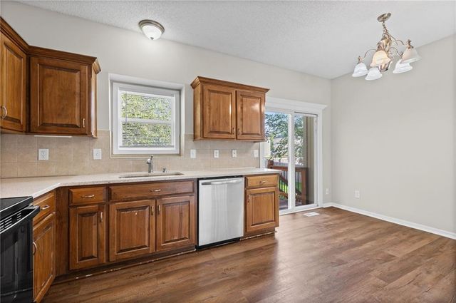 9100 NE 116th Terrace, Kansas City, MO 64157