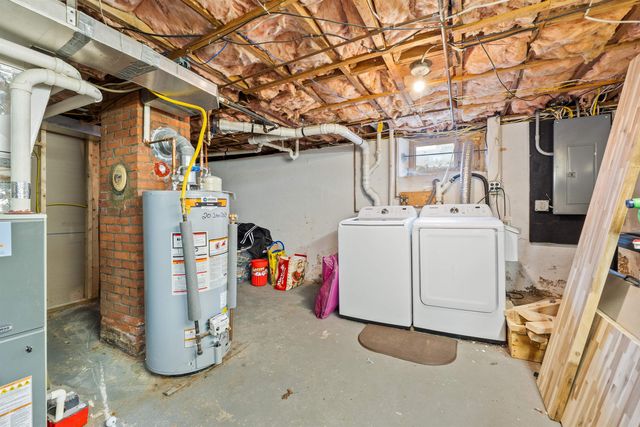 221 Youville Street, Manchester, NH 03102