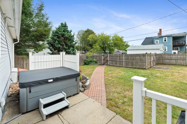 221 Youville Street, Manchester, NH 03102