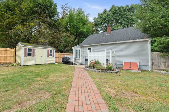 221 Youville Street, Manchester, NH 03102
