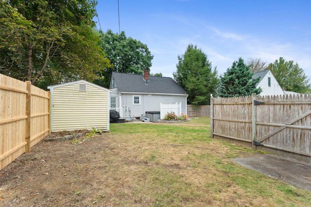 221 Youville Street, Manchester, NH 03102