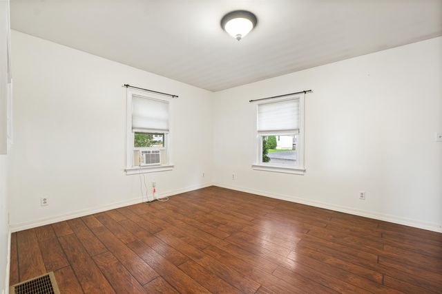 221 Youville Street, Manchester, NH 03102