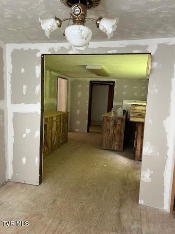 1144 Fairview Road, Duffield, VA 24244