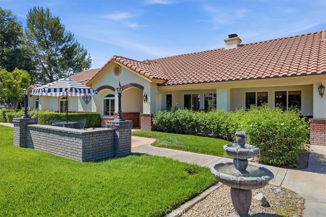 17320 High Country Circle, Lake Mathews, CA 92570