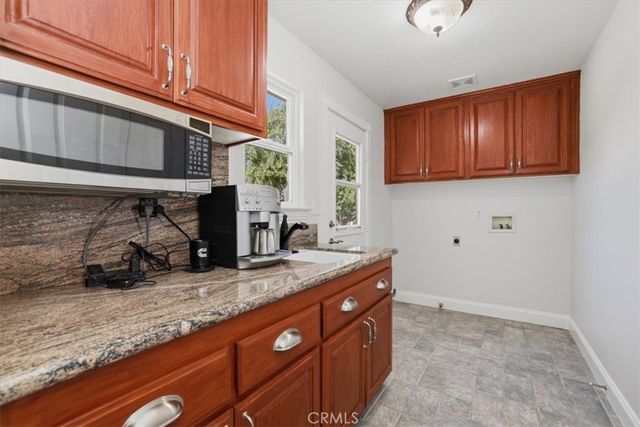 17320 High Country Circle, Lake Mathews, CA 92570