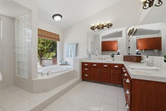 17320 High Country Circle, Lake Mathews, CA 92570