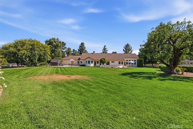 17320 High Country Circle, Lake Mathews, CA 92570