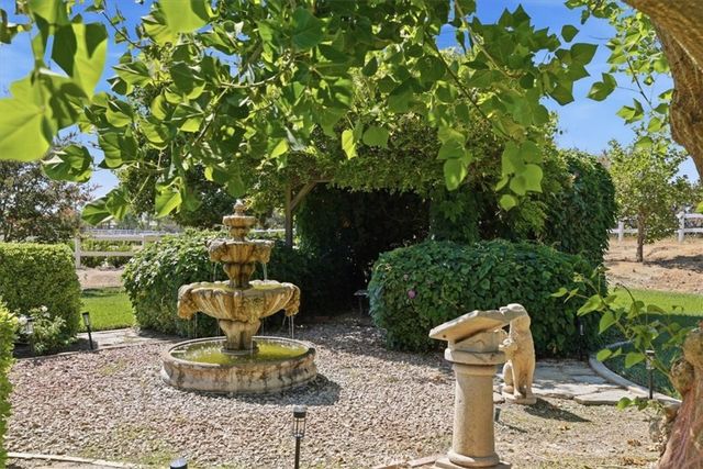 17320 High Country Circle, Lake Mathews, CA 92570